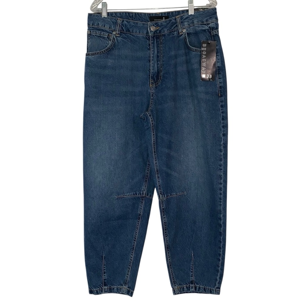 Broadway 38 barrel jeans ankle length mid rise woman’s size 10
